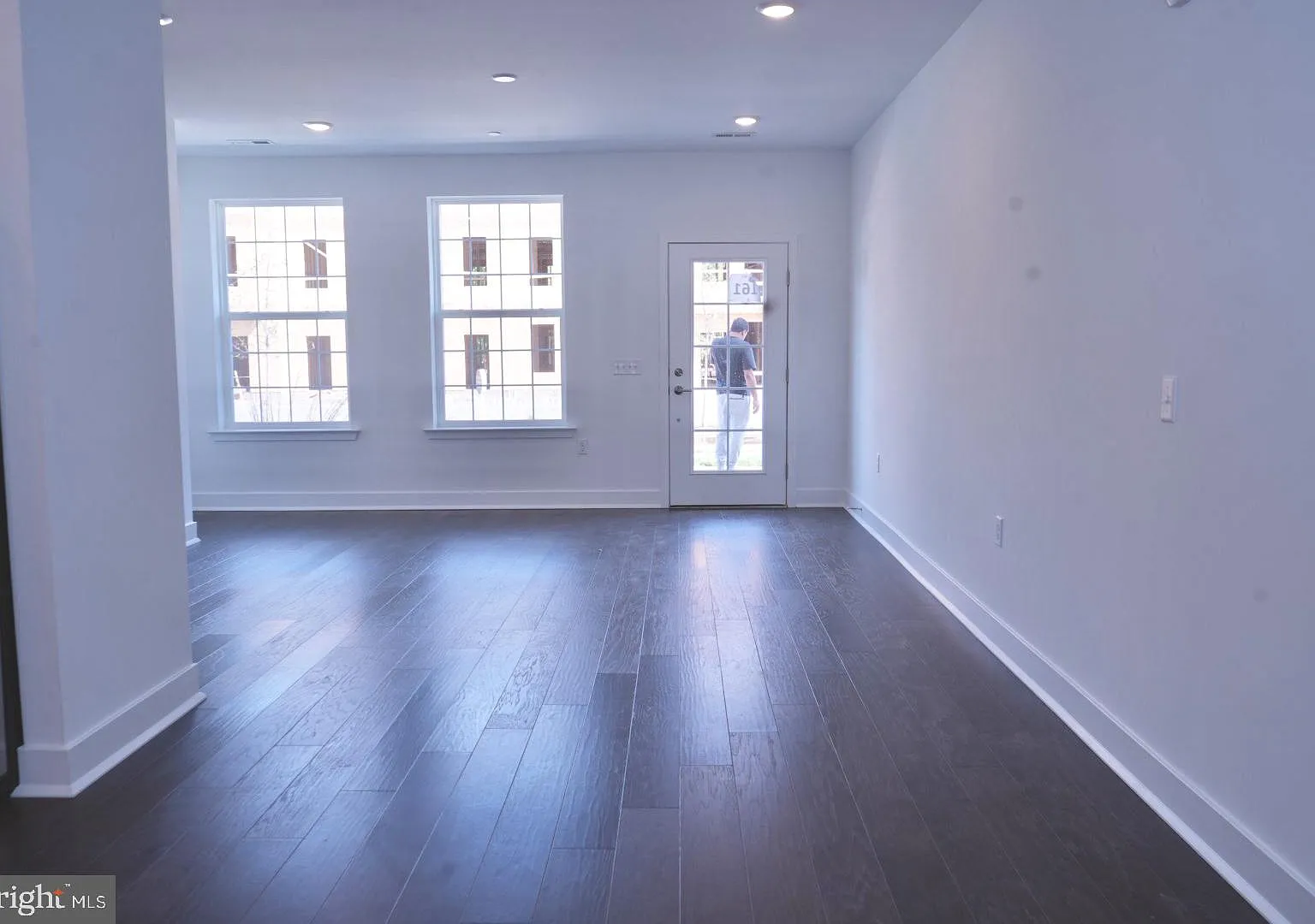 2 bed, 2.0 bath, 1300 sqft, $2,950 — Photo 3