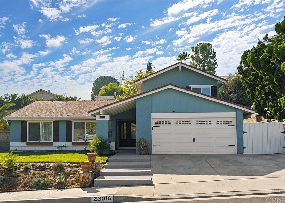 1st image of 23016 Cerca Dr