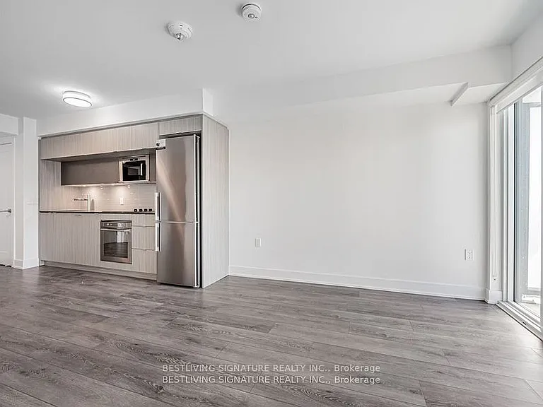 585 Bloor St E #1521 — Photo 10