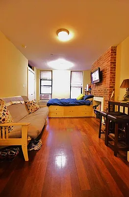 Rented by Bold New York | media 10