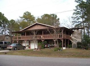 216 Magnolia Ln, Onalaska, TX 77360