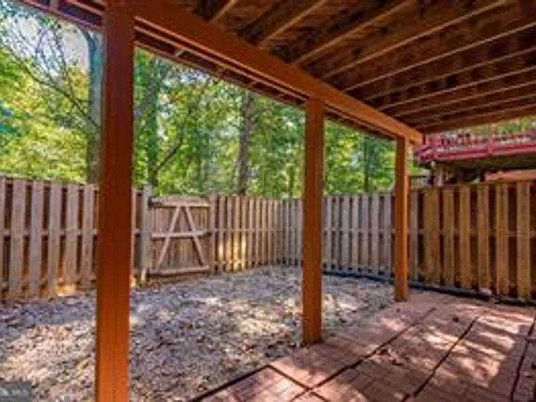 13118 Shamrock Glen Dr — Photo 43