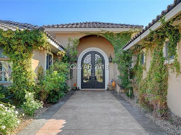 4th image of 8055 Palm Cove Ct