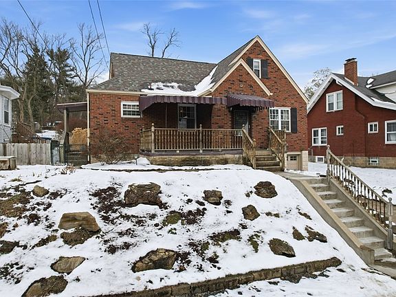 2nd image of 109 E Genessee St