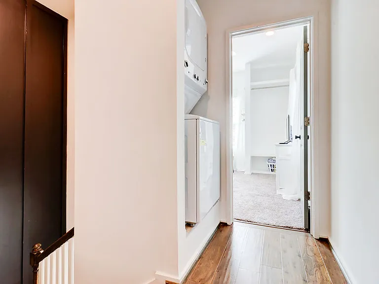 51 Bowen Ave SE — Photo 10