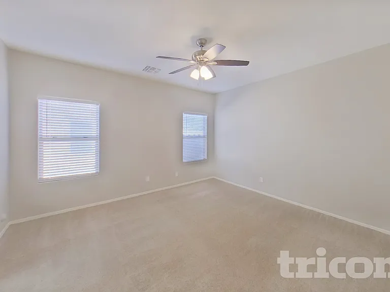 40086 W Bonneau St — Photo 6