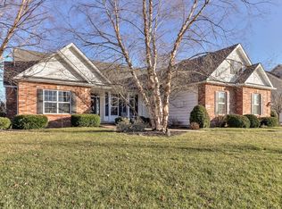 4712 Chestnut Grove Dr, Champaign, IL 61822