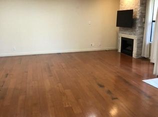 950 Cagney Ln APT 101, Newport Beach, CA 92663