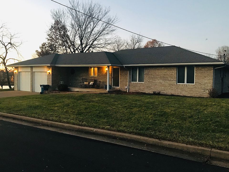 1st image of 401 Meadowmere Dr