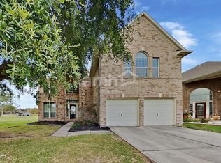 11005 Springwood Dr, La Porte, TX 77571