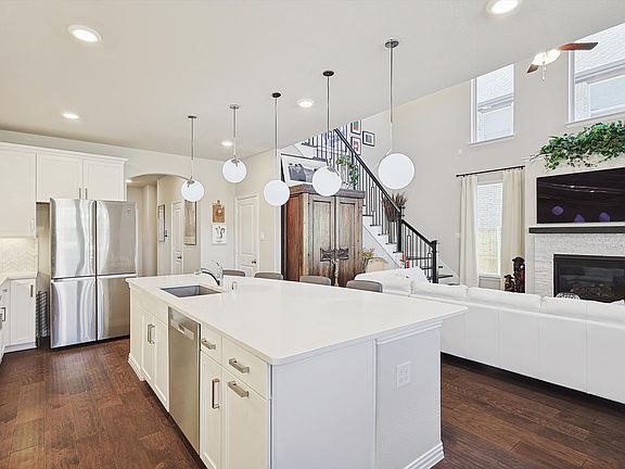 2nd image of 1276 Western Yarrow Ave