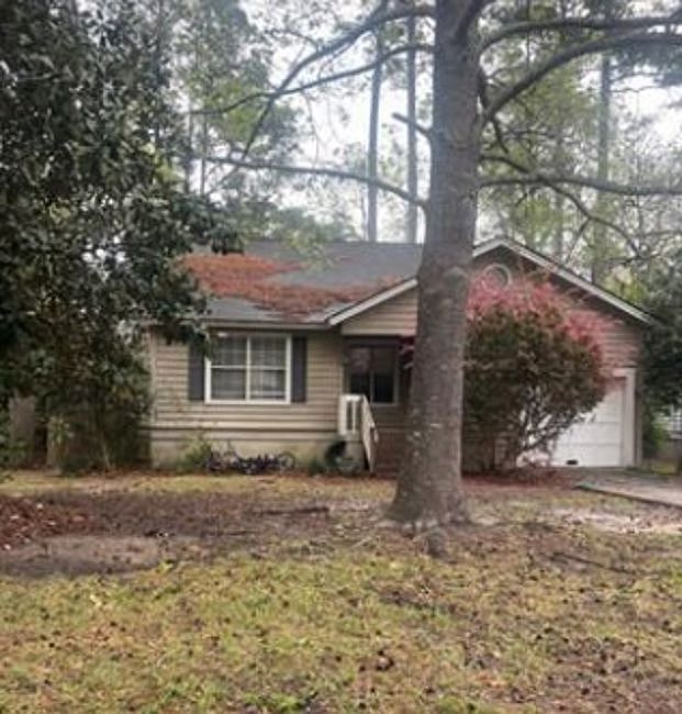 1st image of 106 Huckleberry Ct