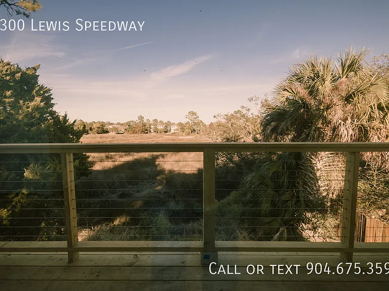 3300 Lewis Speedway St — Photo 2