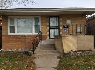 8111 S Commercial Ave, Chicago, IL 60617