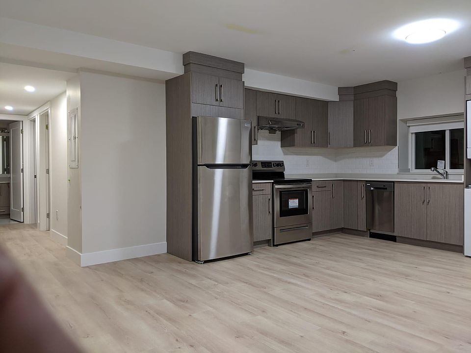 1st image of 16668 18b Ave