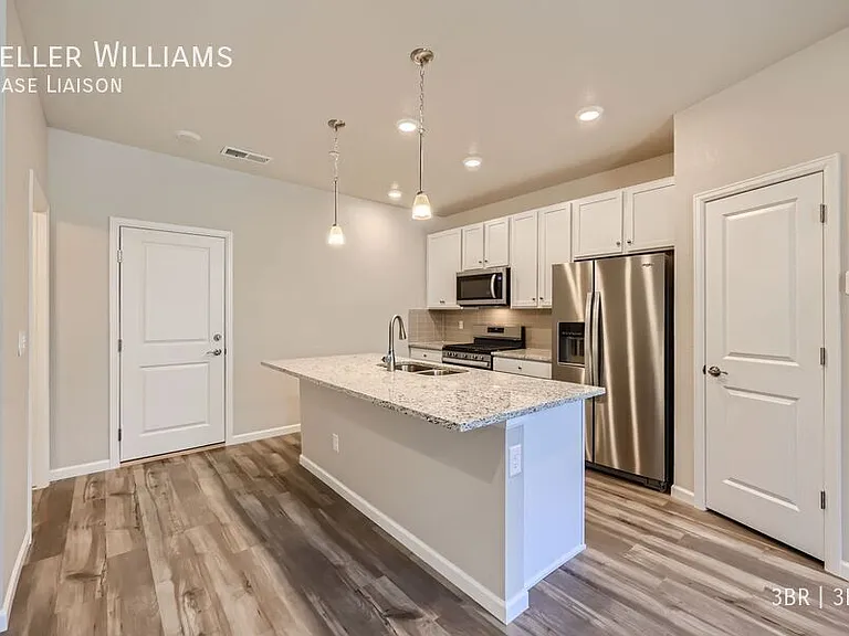 477 Millwall Cir — Photo 4