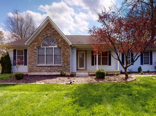 1003 Benton Ridge Dr, Louisville, KY 40245