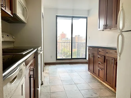 Rented by Corcoran | media 5