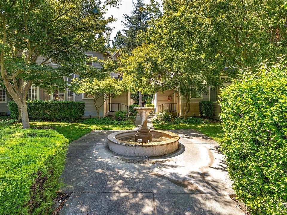 1st image of 118 Valley Club Circle
