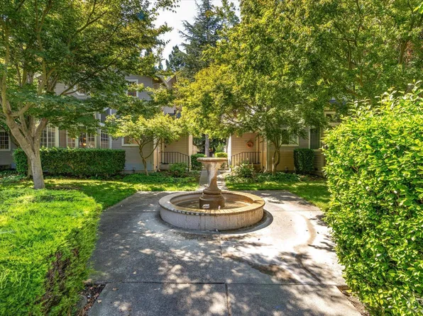 118 Valley Club Circle, Napa, CA 94558
