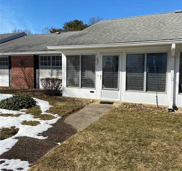 250 Newcastle UNIT C, Ridge, NY 11961 Zillow
