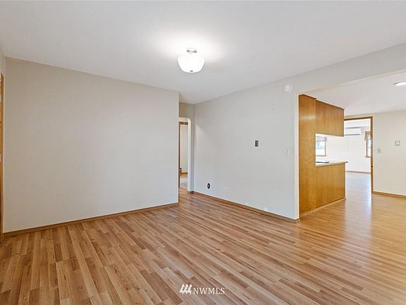 3rd image of 1214 E 35th St