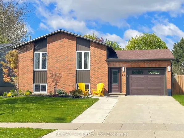29 Dunsford Cres, Saint Marys, ON N4X 1C6
