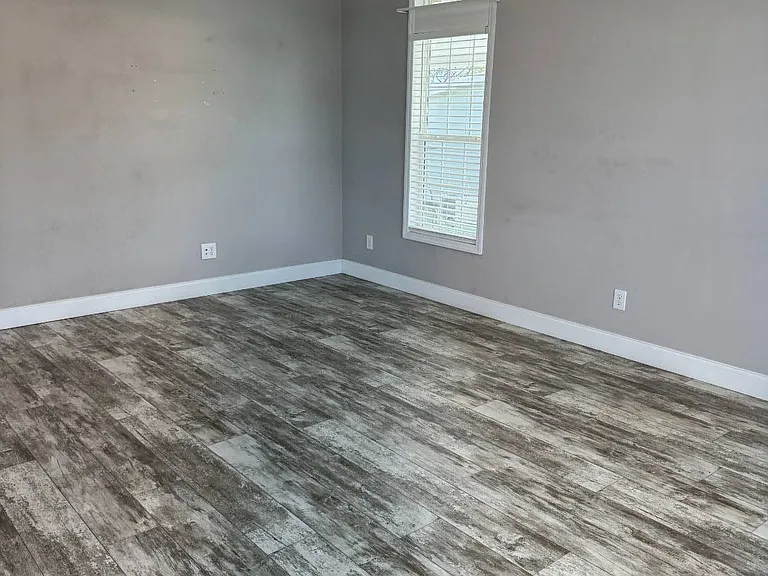134 Clover Ct — Photo 9