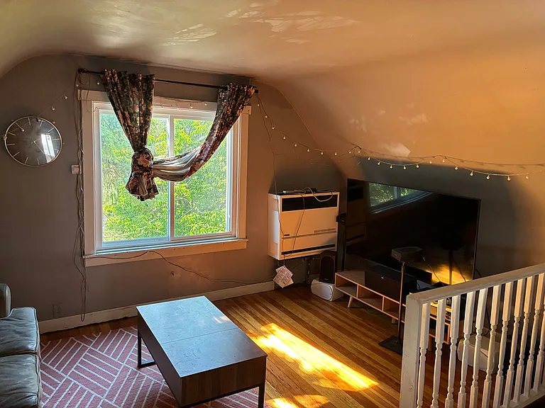 2625 N Central Park Ave — Photo 2