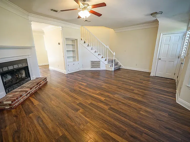 2 bed, 2.5 bath, 1568 sqft, $1,975 — Photo 4