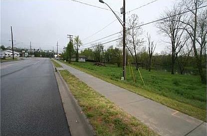 2nd image of 323 S Main St