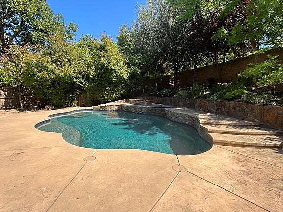 5th image of 4914 Alondra Ct