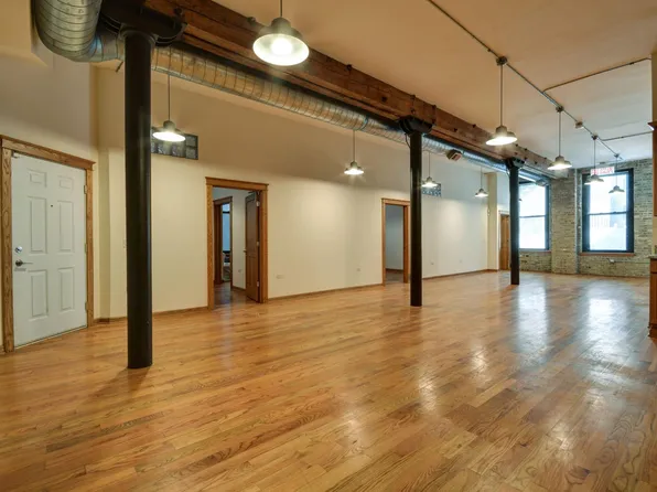 123 N Jefferson St #2R, Chicago, IL 60661