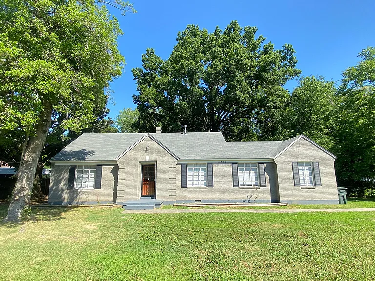 1410 Alta Vista Ave — Photo 1