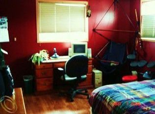 335 Jefferson St, Marine City, MI 48039