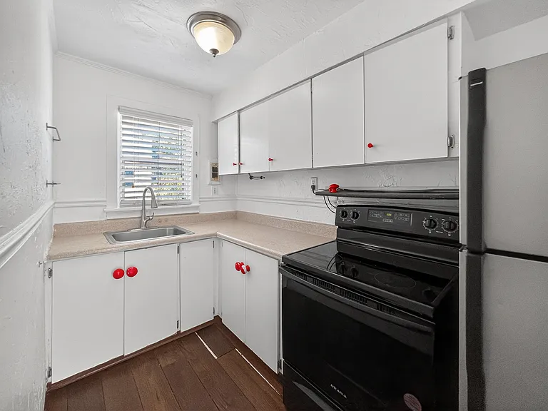 1857 Buchanan St #7 — Photo 9