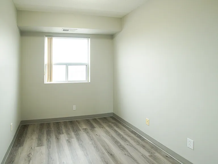 593 Strasburg Rd — Photo 18