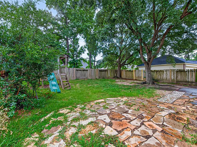 1807 Katlyn Ln — Photo 44