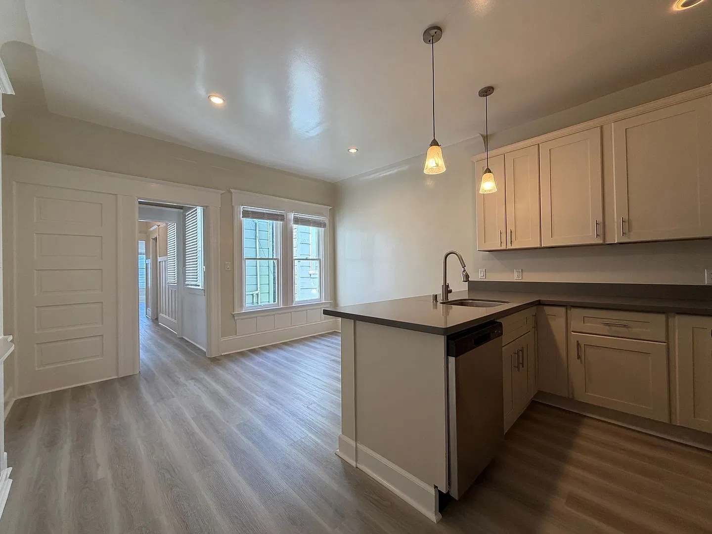 One Month Free!! Where Timeless San Francisco Character Meets Modern Living! — Photo 2