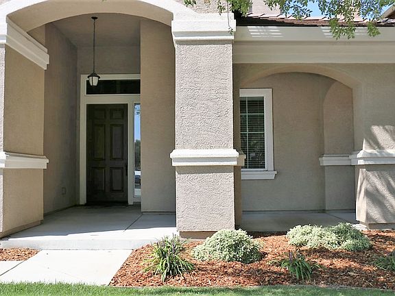 2nd image of 5801 Almond Ave