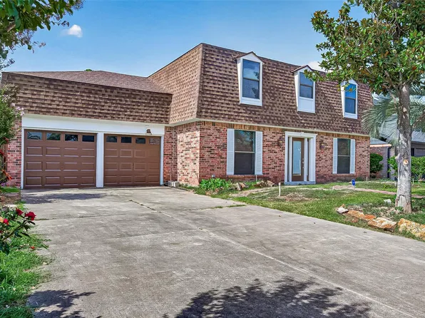 11730 Dorrance Ln, Meadows Place, TX 77477