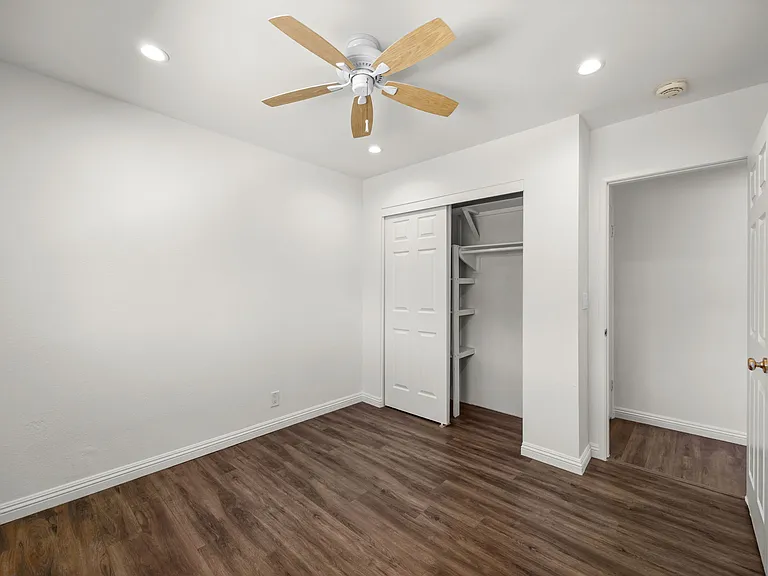 5892 Oak Meadow Dr — Photo 31