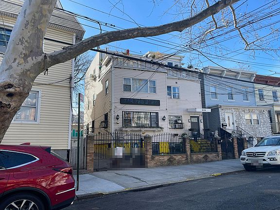 3rd image of 3324 109th St