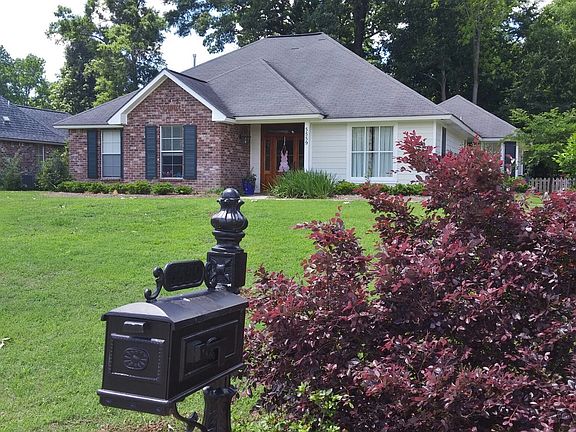 2nd image of 5559 Hilltop Cir