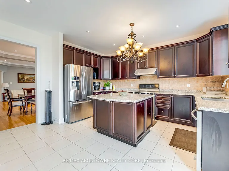 2481 Taylorwood Dr — Photo 18
