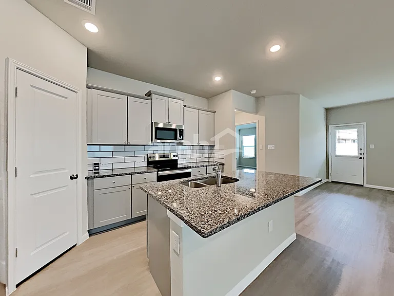 2709 Iberia Ct — Photo 4