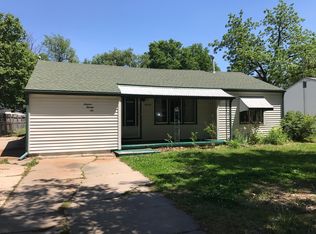 1626 S Roanoke Dr, Wichita, KS 67218