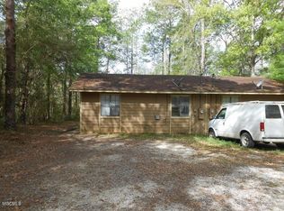 7423A Fish Hawk Rd, Gautier, MS 39553