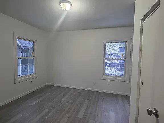 1st image of 230 Lloyd St #B