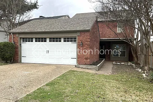 404 Columbia Dr Photo 1